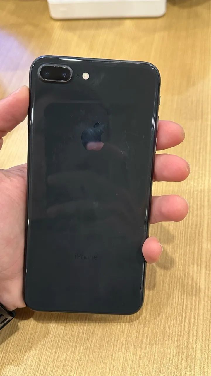 iPhone 8 Plus - 64 GB - cinza espacial  - Foto 3