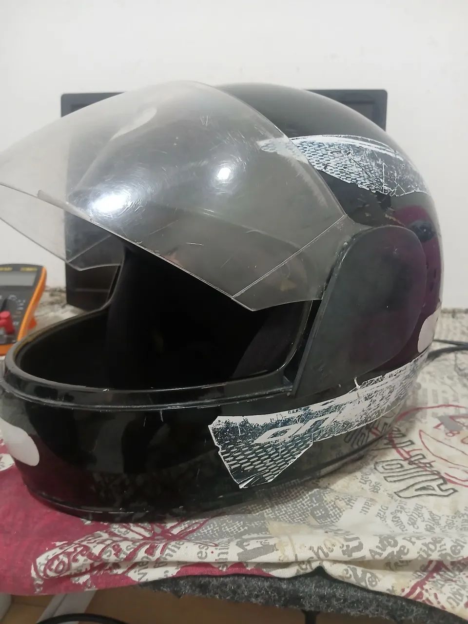 Vendo capacete fechado bom estado - Foto 2