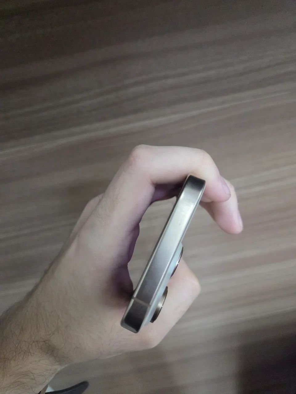 Iphone 16 pro  - Foto 3