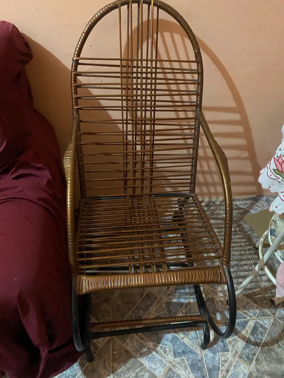 cadeira balanço otimo estado - Foto 3