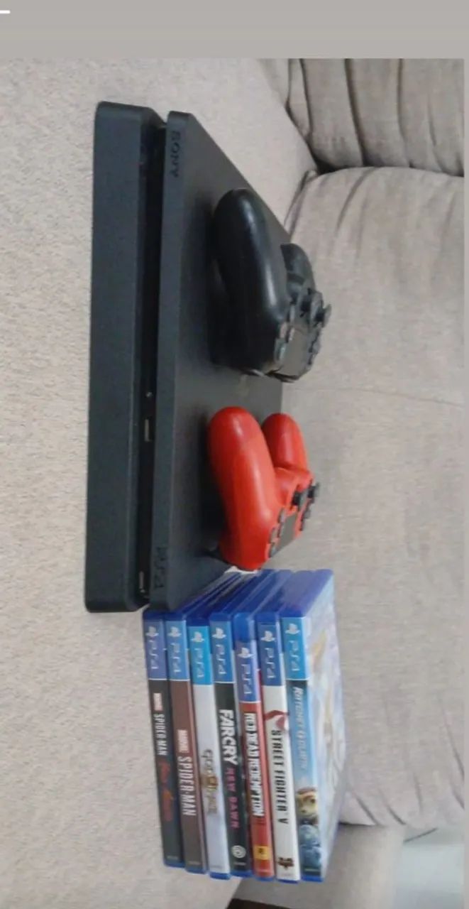 PS4(2 controles e 7 jogos). - Foto 2