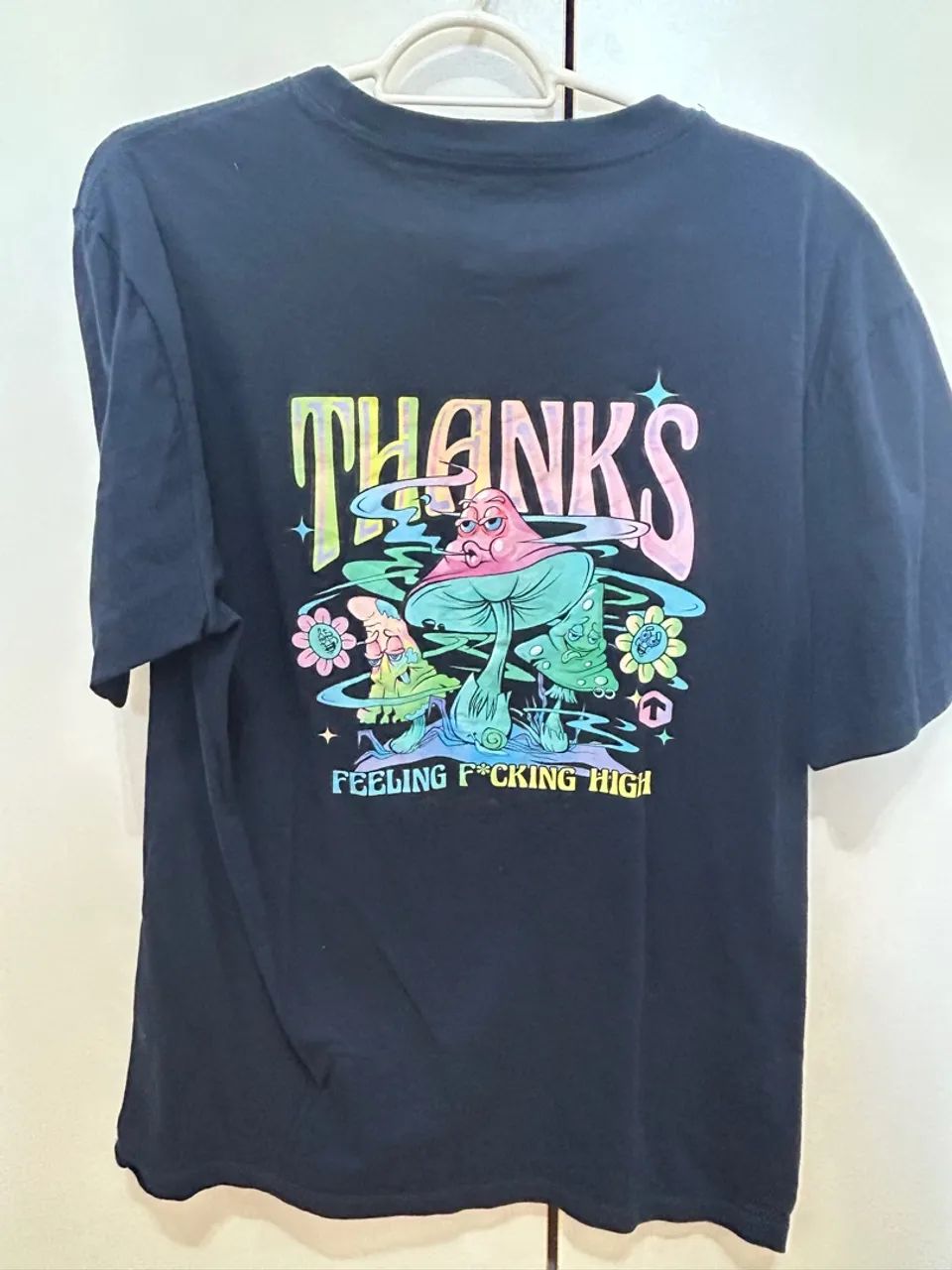 Camisa Thanks Feeling Fucking High  - Foto 2