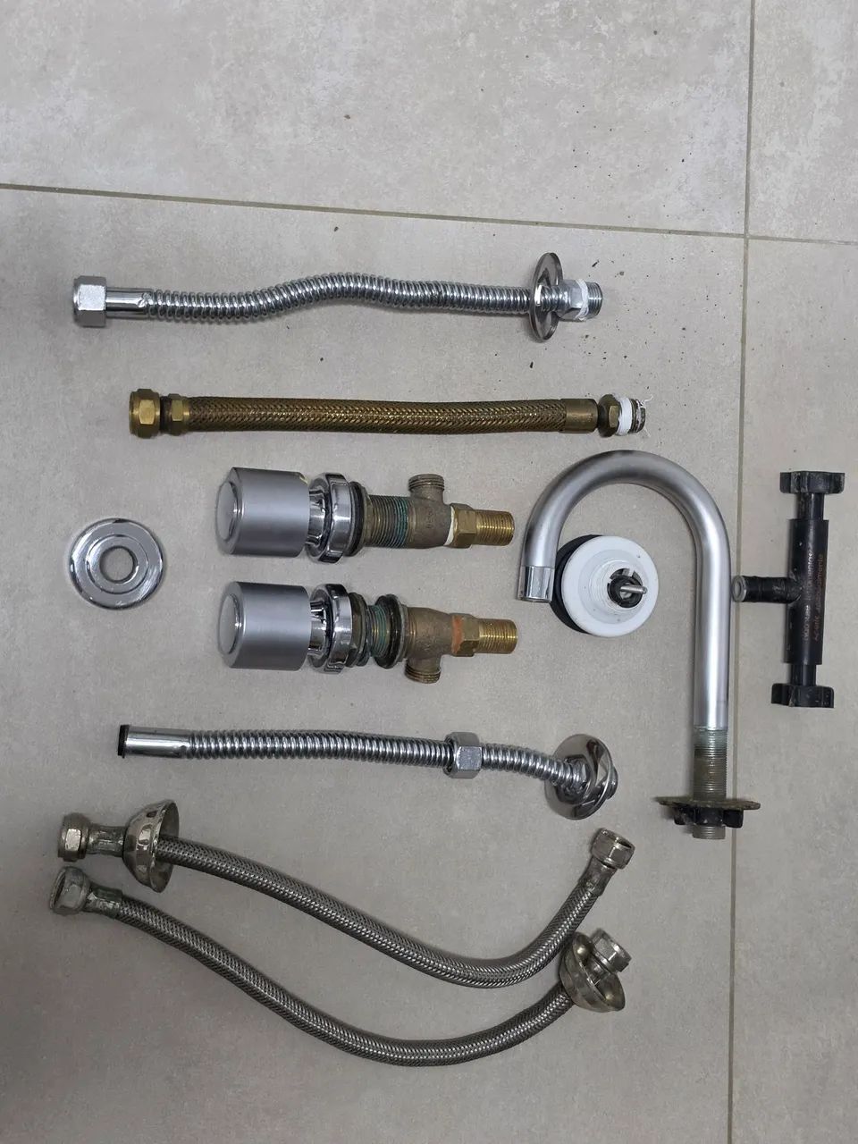 Deca Faucet Complete Set with Hot and Cold Mixer Kit