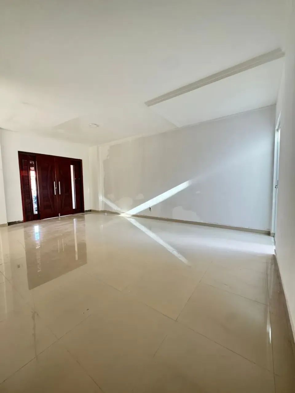 ALUGO CASA 3 QUARTOS EM CONDOMÍNIO COHAMA - Foto 2
