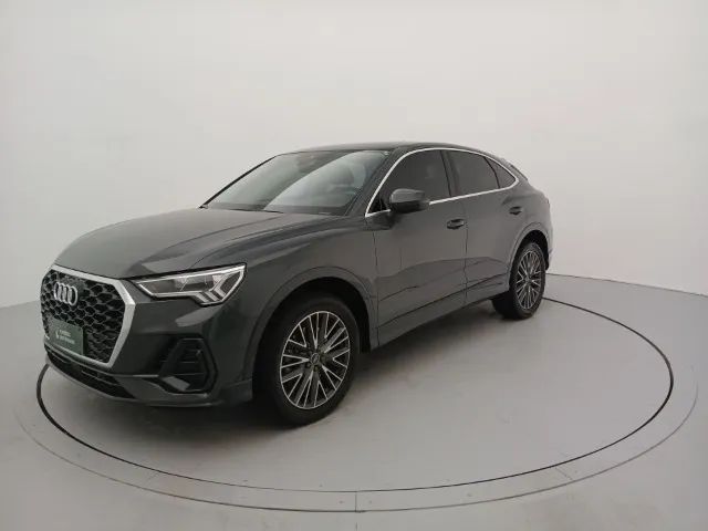 Audi Q3 SPB Perf. Black 2.0 TFSI Tipt. Quat. 2024