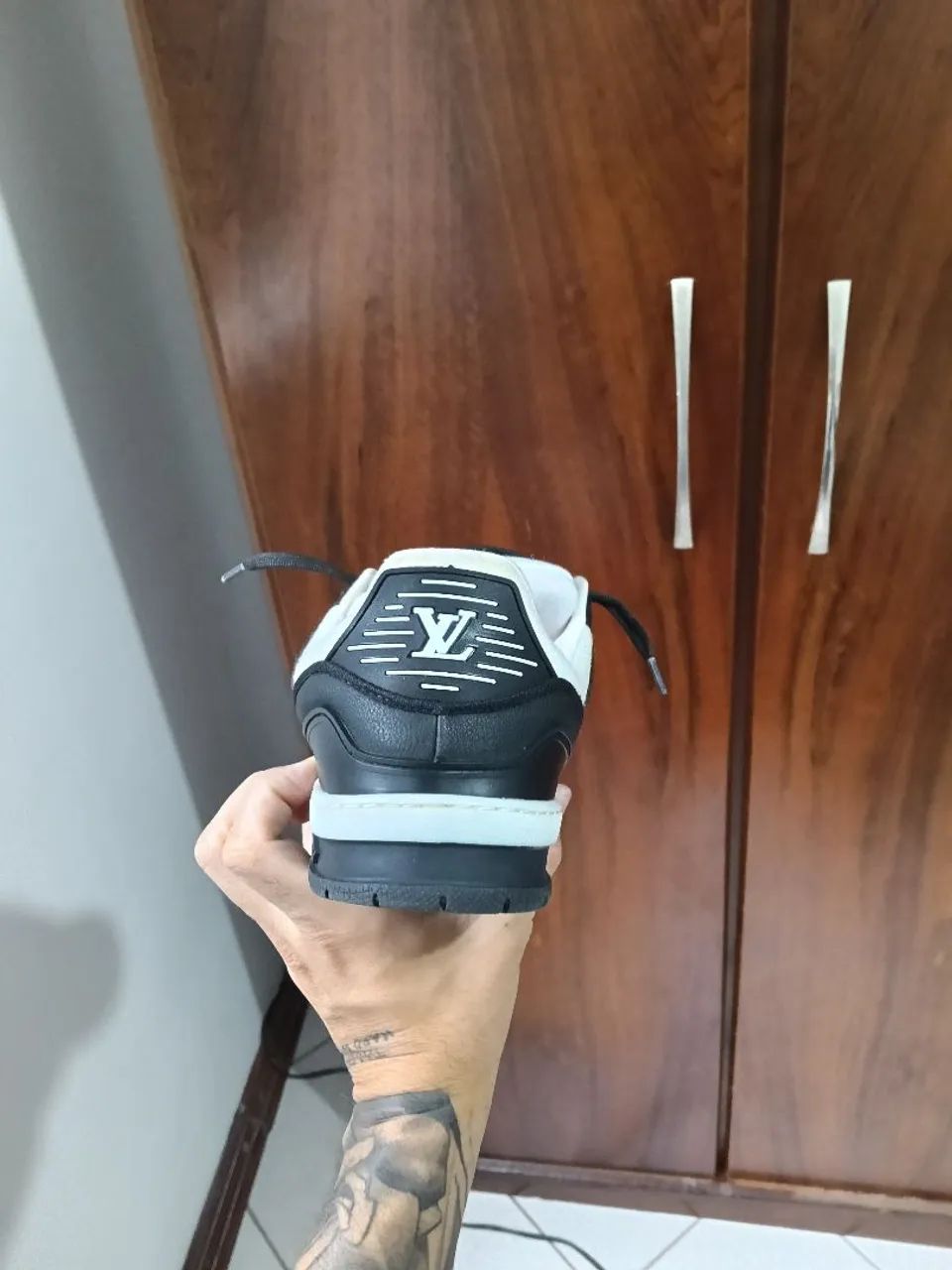 Tênis LV Trainer - Foto 4