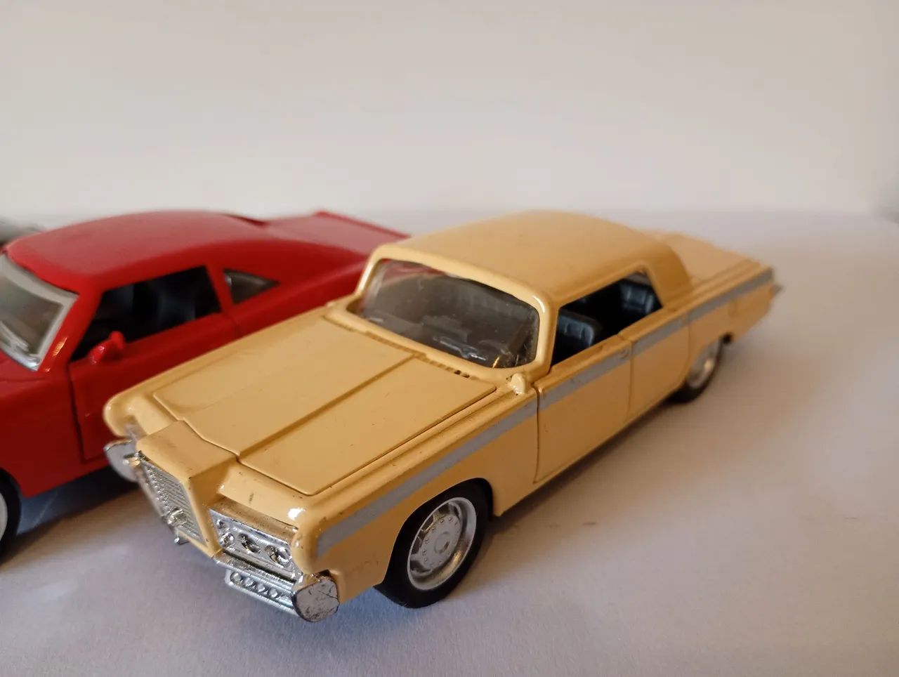 Lote 03 - Miniaturas De Carros Diversas  - Foto 2