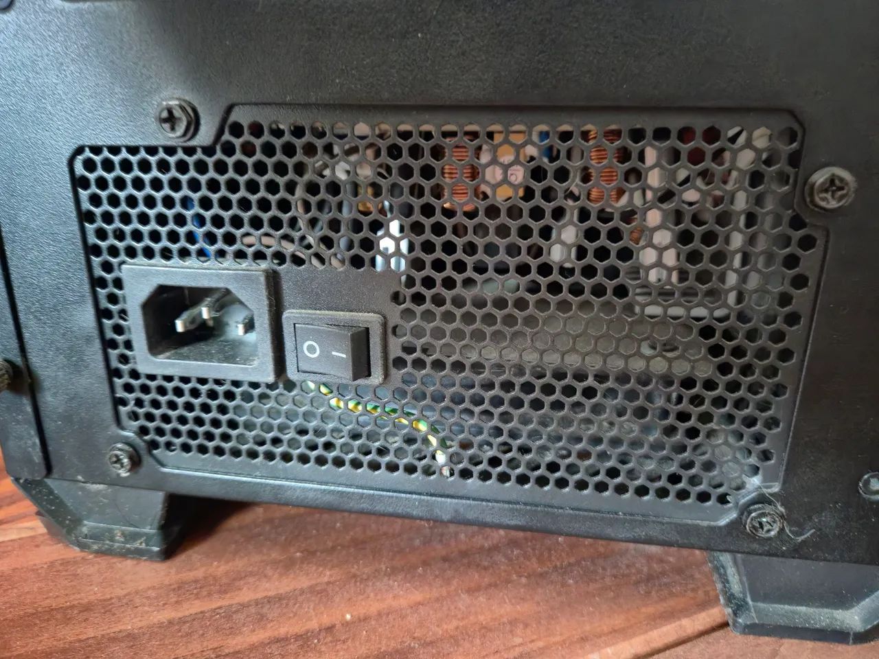 Gabinete Gamer acompanha fonte e placa mãe (sem processador) - Foto 3