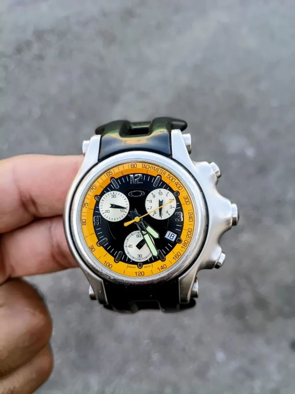 Oakley holeshot yellow 