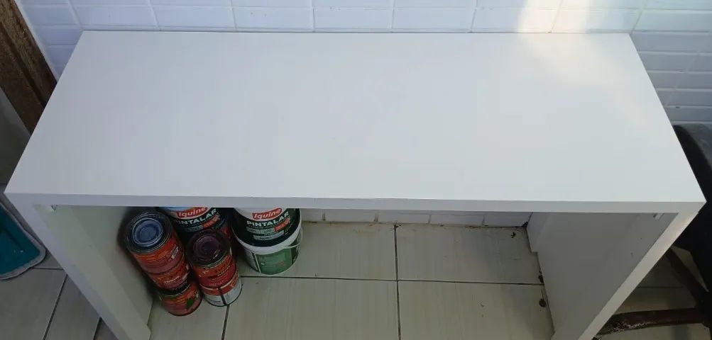 Escrivaninha Branca - Conservada