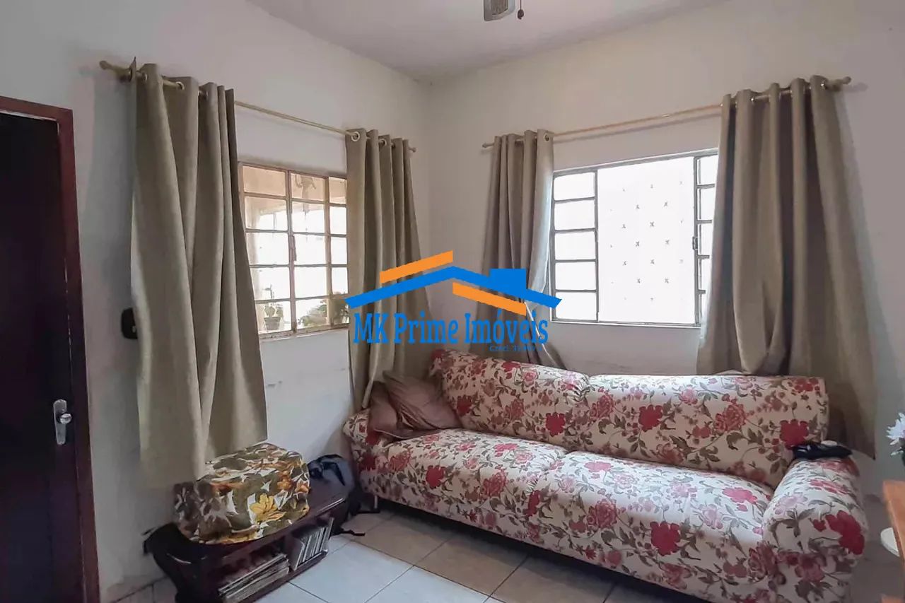 Casa com 3 quartos e 2 vagas de garagem. - Foto 3