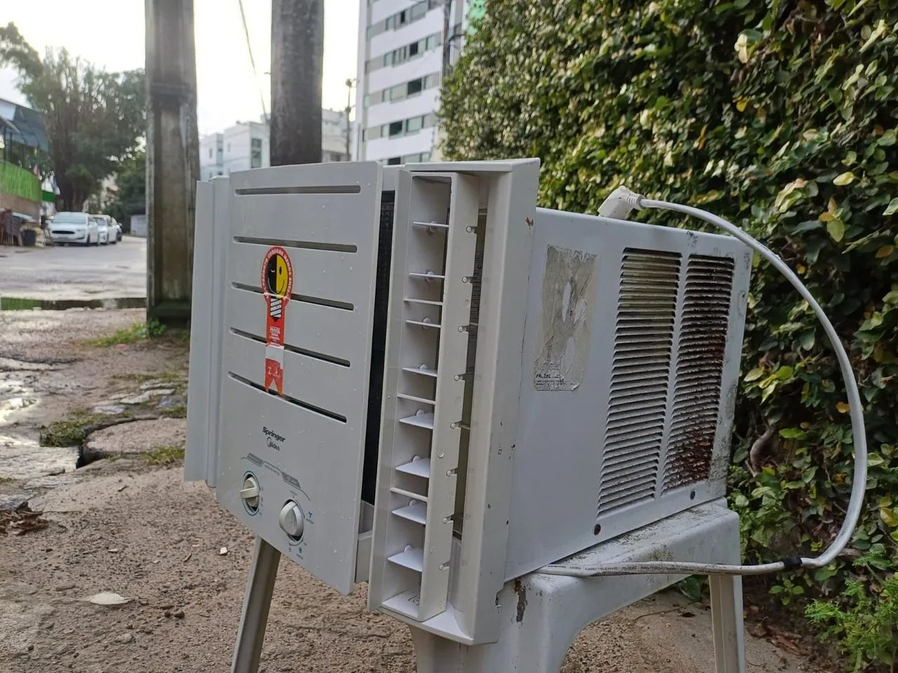 Ar condicionado de janela 7.500 btus  - Foto 2