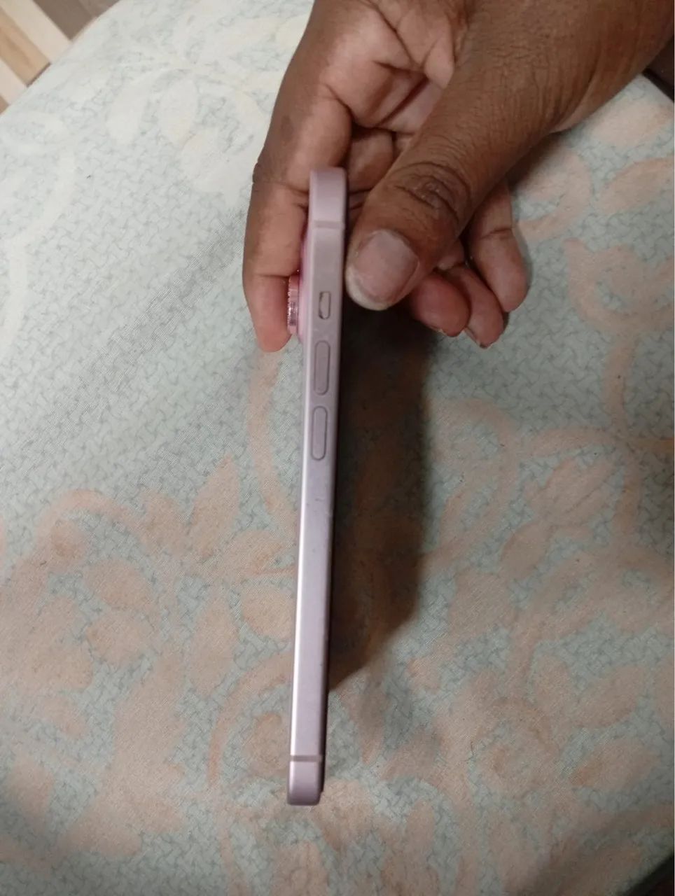 iPhone 15 bateria 86% - Foto 2