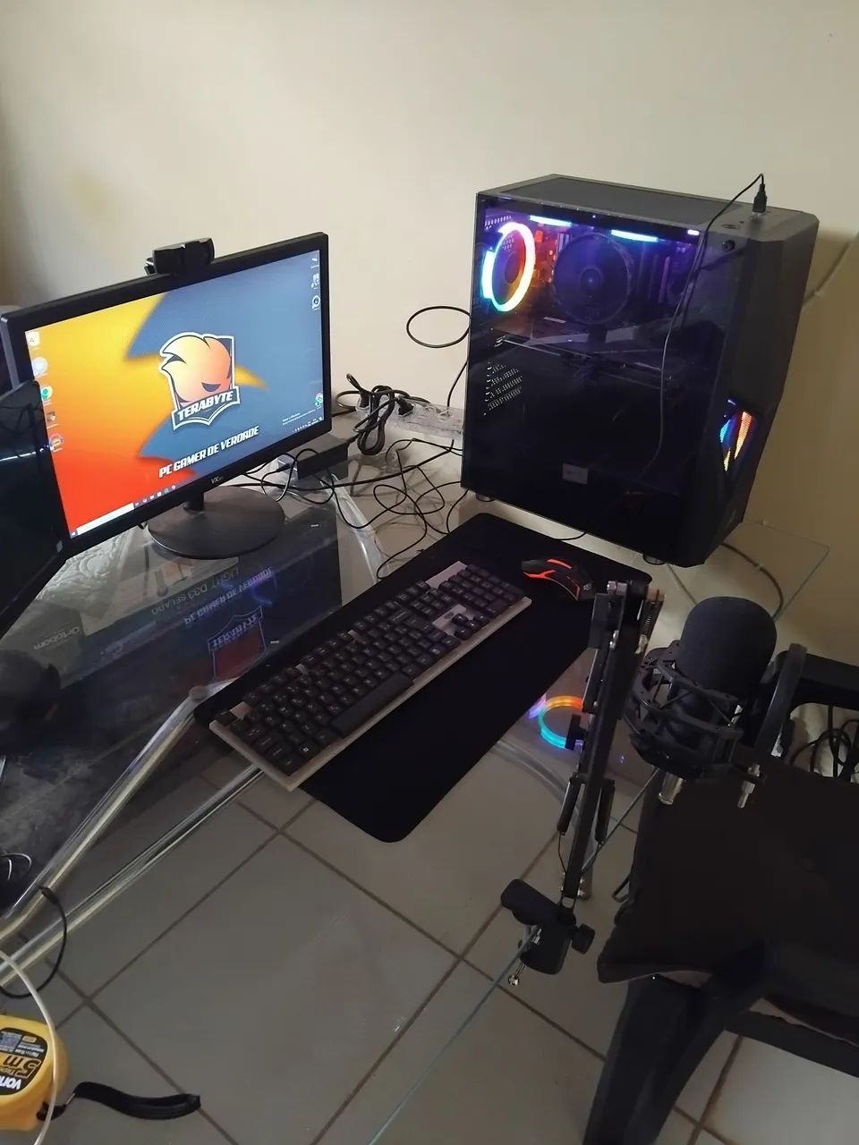 PC Gamer Completo Ryzen 5 5500 RX 7600 + 2 Monitores + Webcam + Microfone