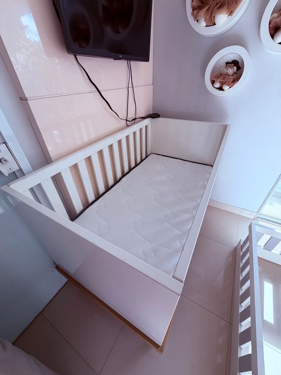 Berço que vira cama 