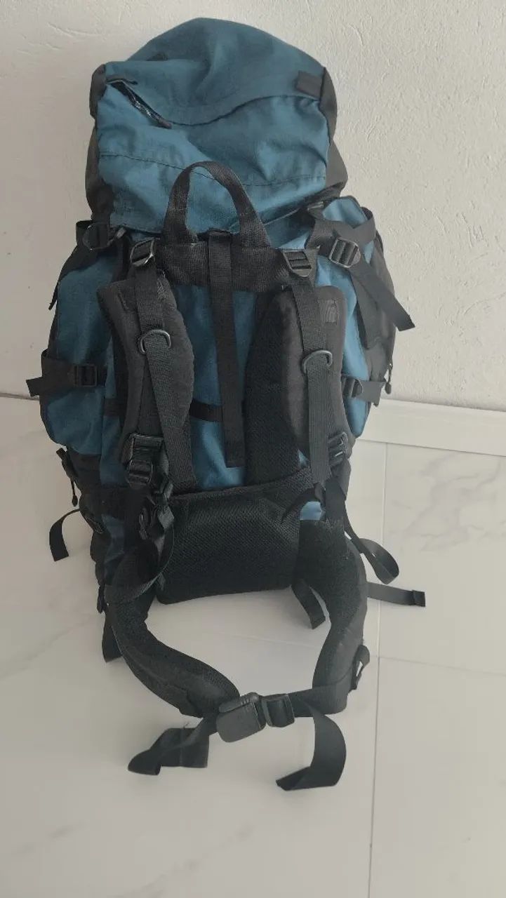 Vendo mochila Mont Blanc 75+15 litros e Barraca Vaude Space II (3 pessoas / importada) - Foto 3