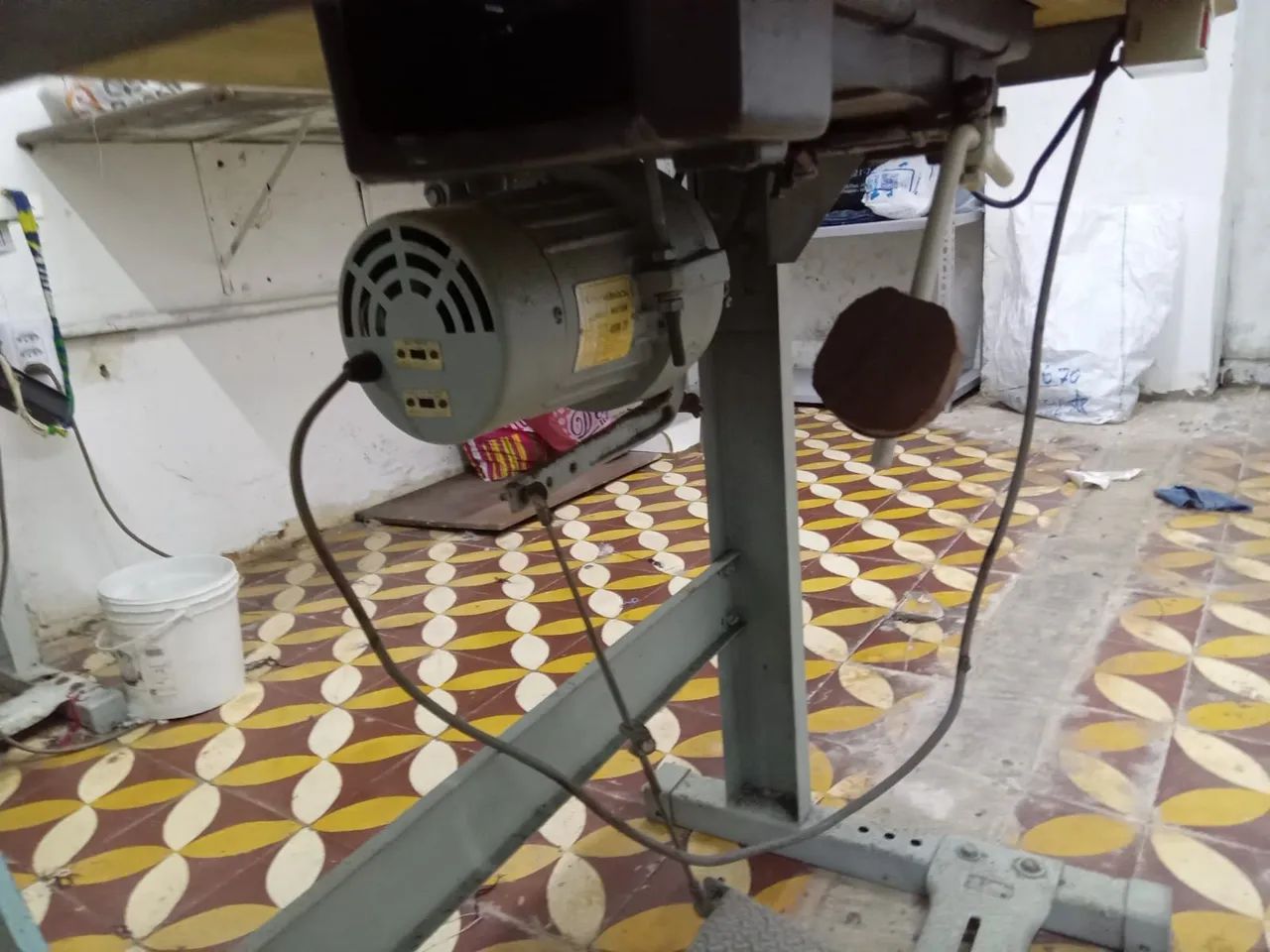 MÁQUINA DE COSTURA INDUSTRIAL - Foto 3