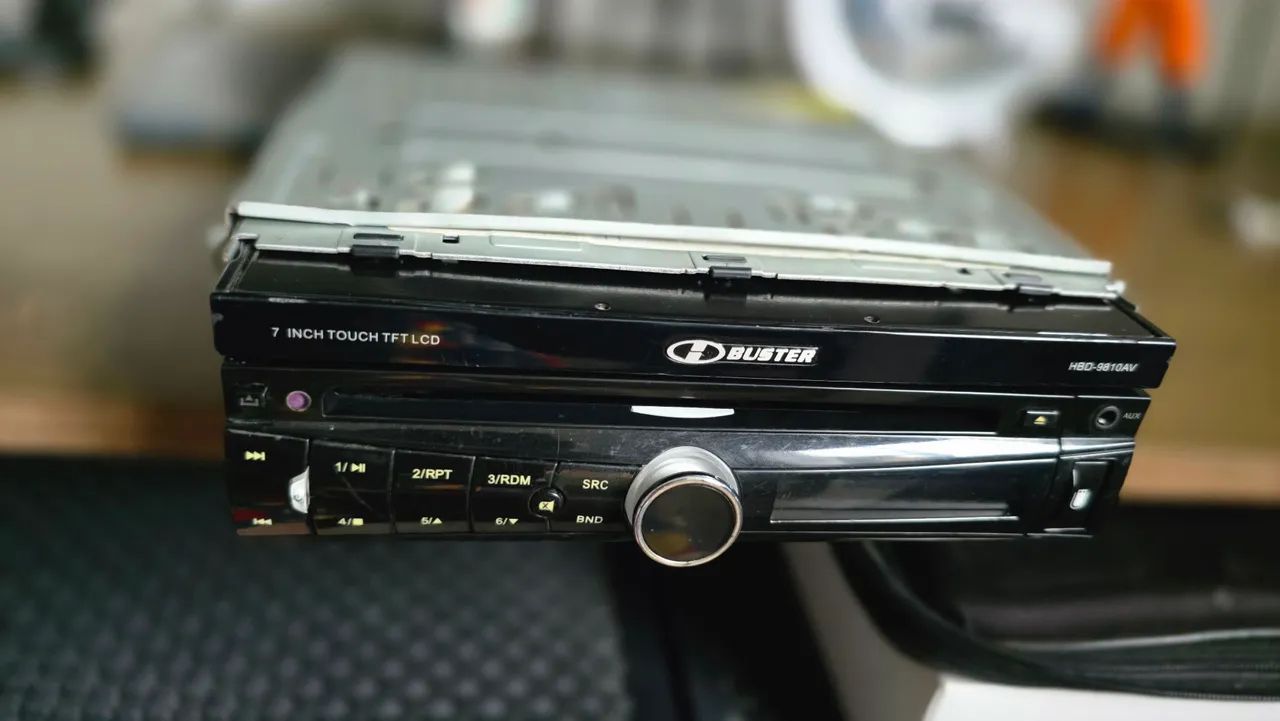 DVD automotivo Buster leia