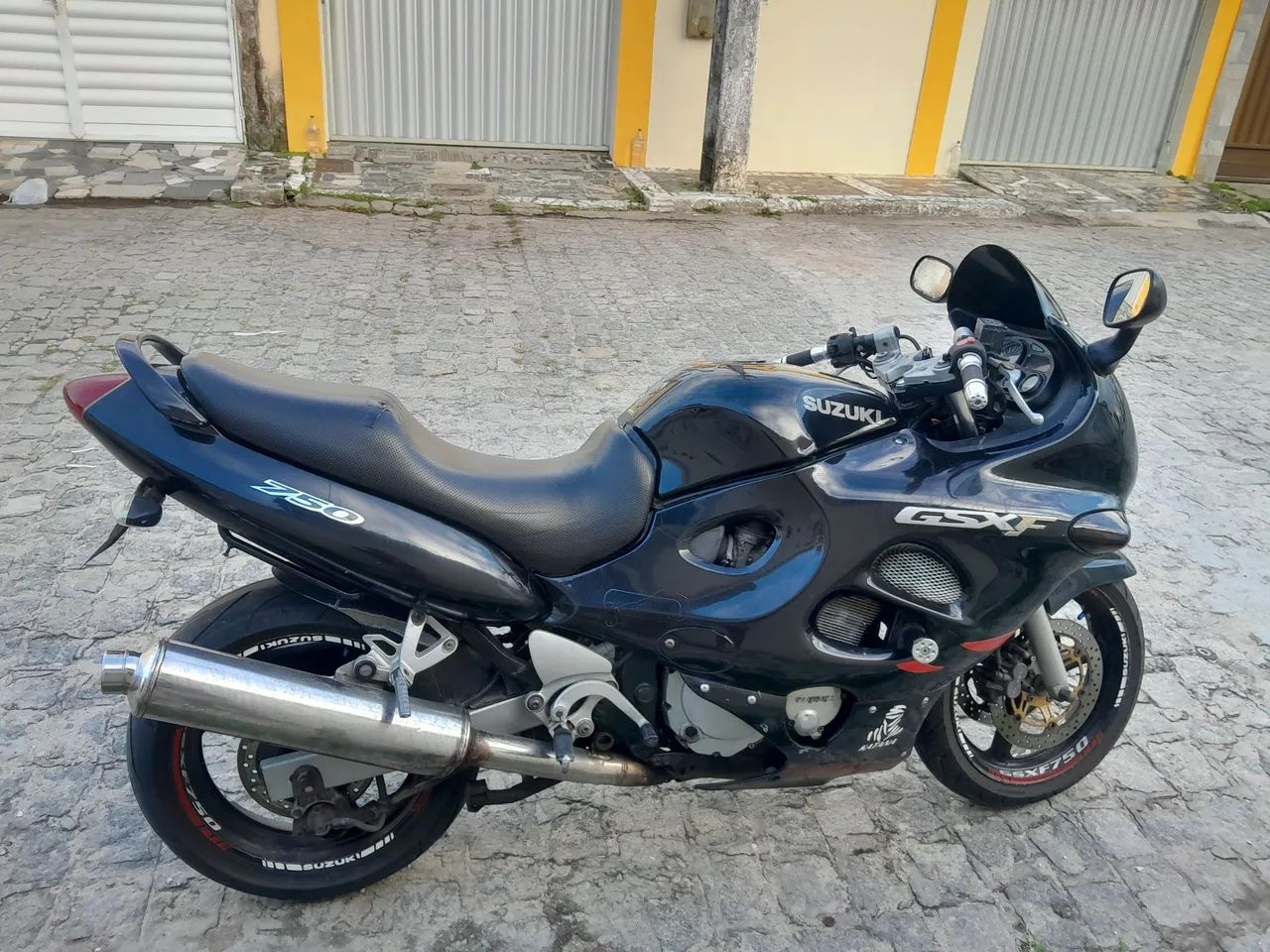 Moto Suzuki  - Foto 2