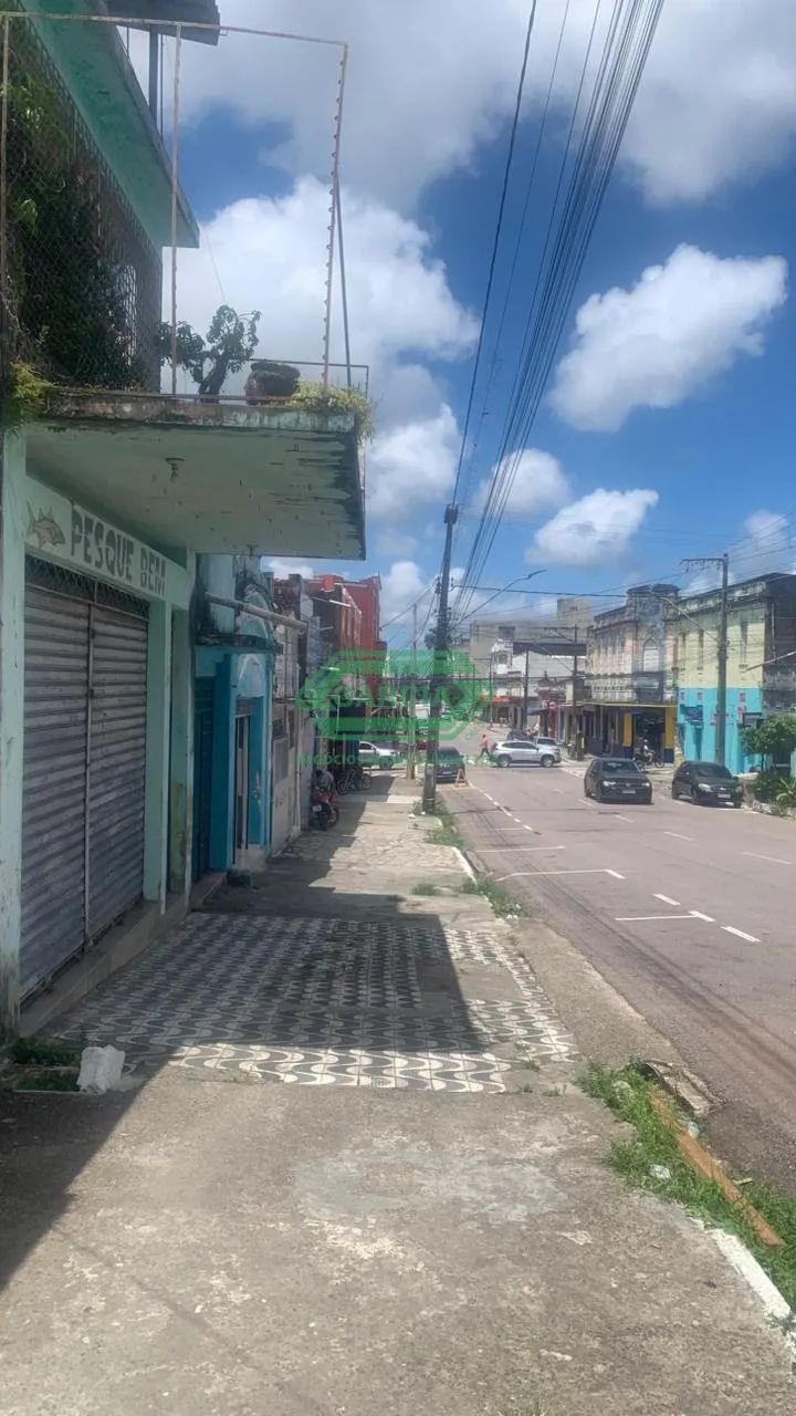 Casa de 165m² no Centro: Excelente para Comércio ou Moradia - Foto 2