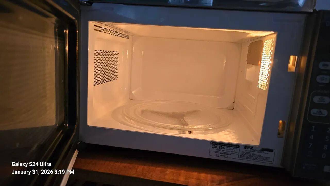 Microondas 20 L usado - Foto 2