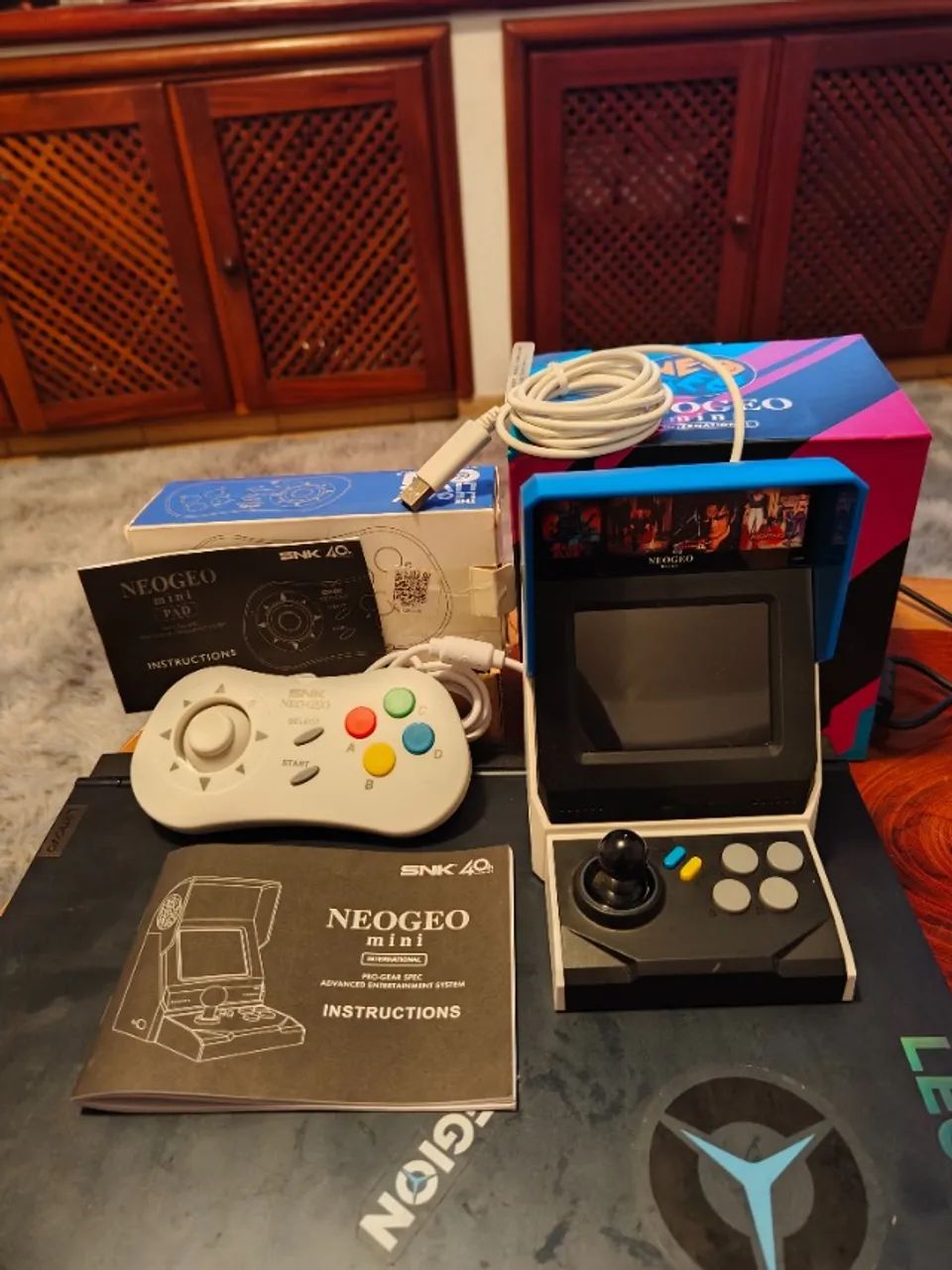 【ほぼ新品】NEOGEO mini セット NEOGEO mini INTERNATIONAL + NEOGEO mini PAD BRANCO ORIGINAL SNK