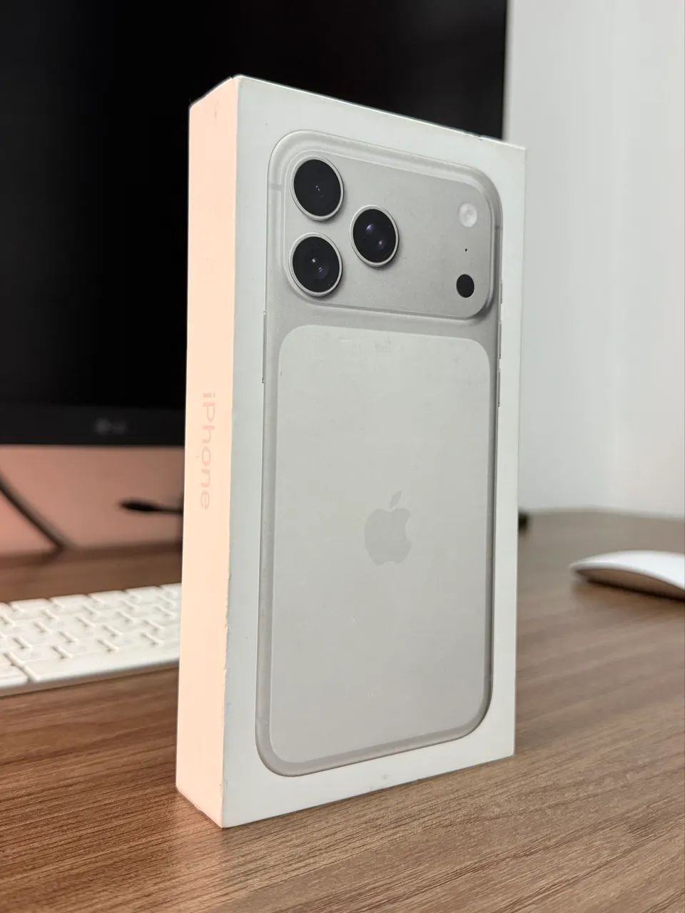 iPhone 17 Pro Max 256GB (LACRADO)