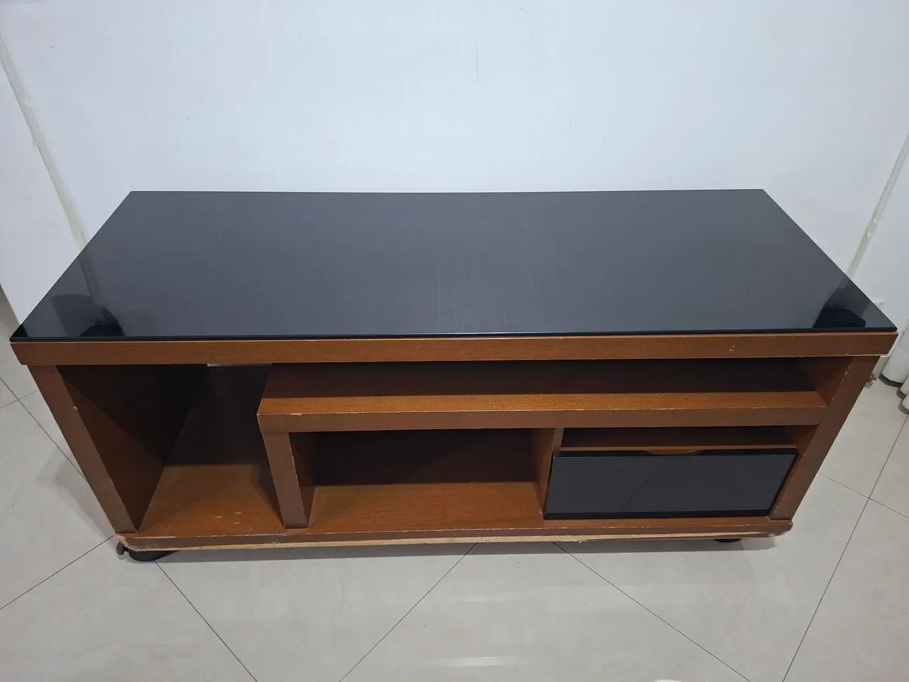 Rack Estante com Vidro Preto - Foto 2