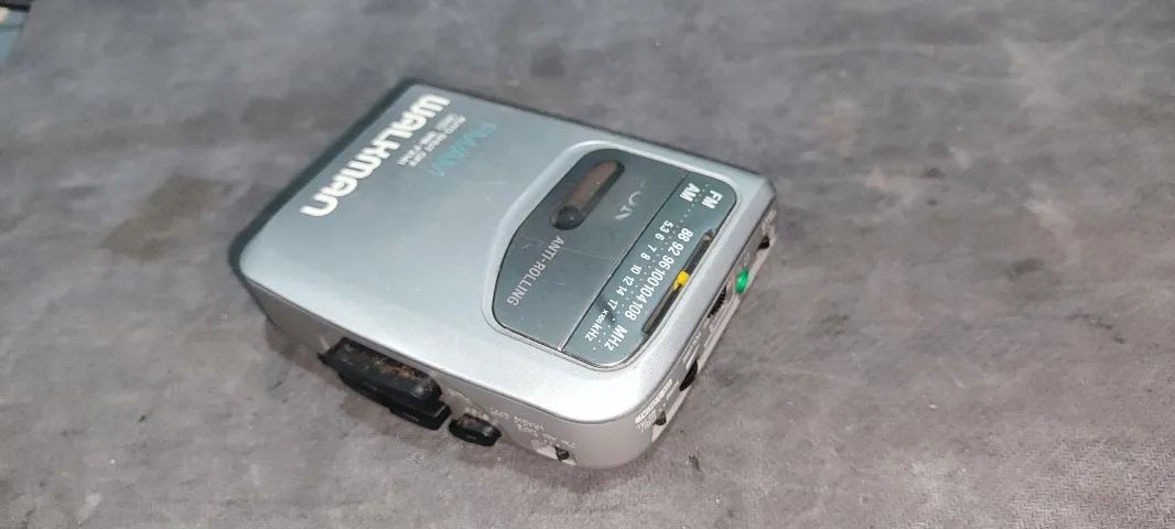Walkman Sony modelo WM-FX141