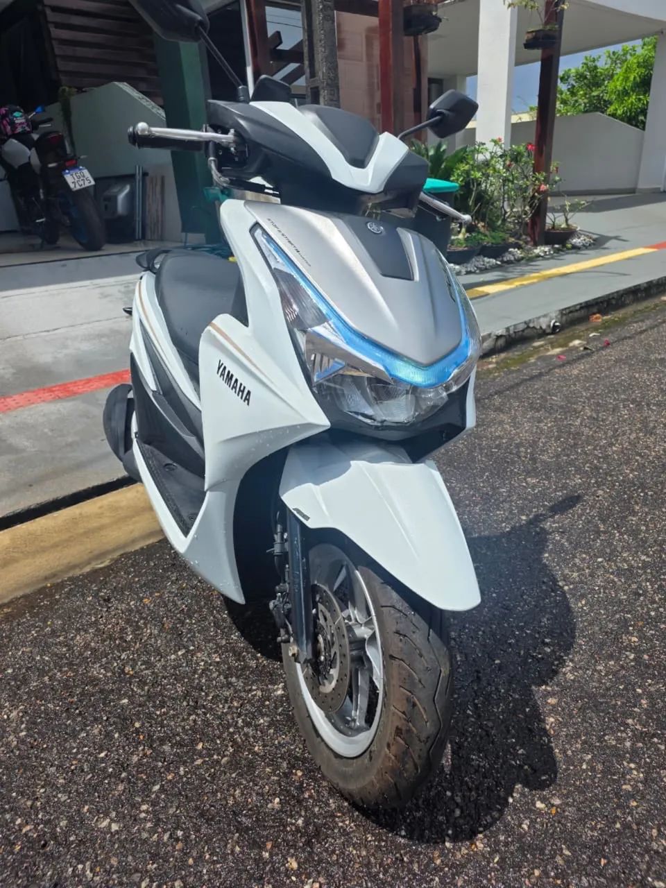 Yamaha Fluo 125 automática - Quase 0km