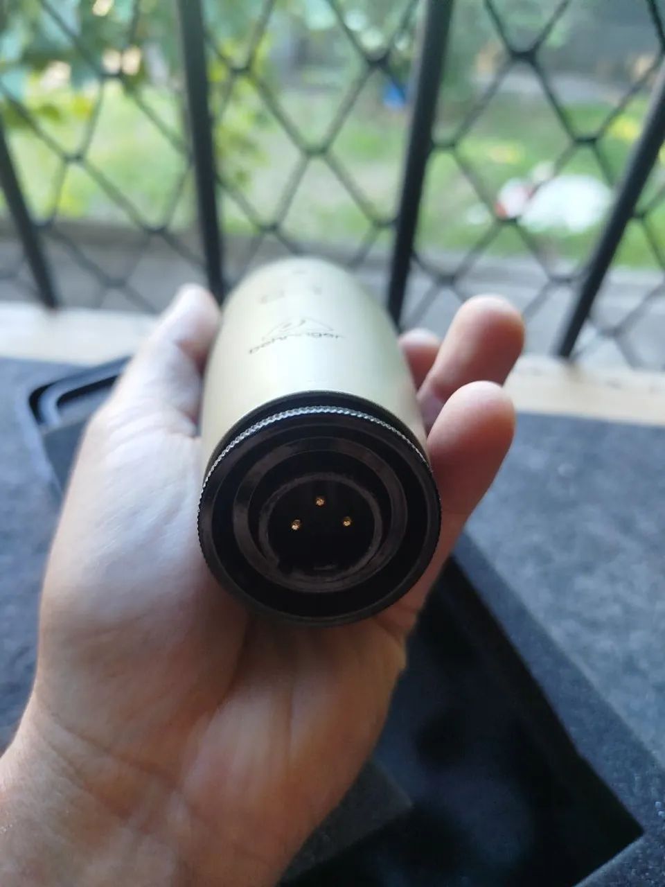 Microfone Behringer C1 com case - Foto 3