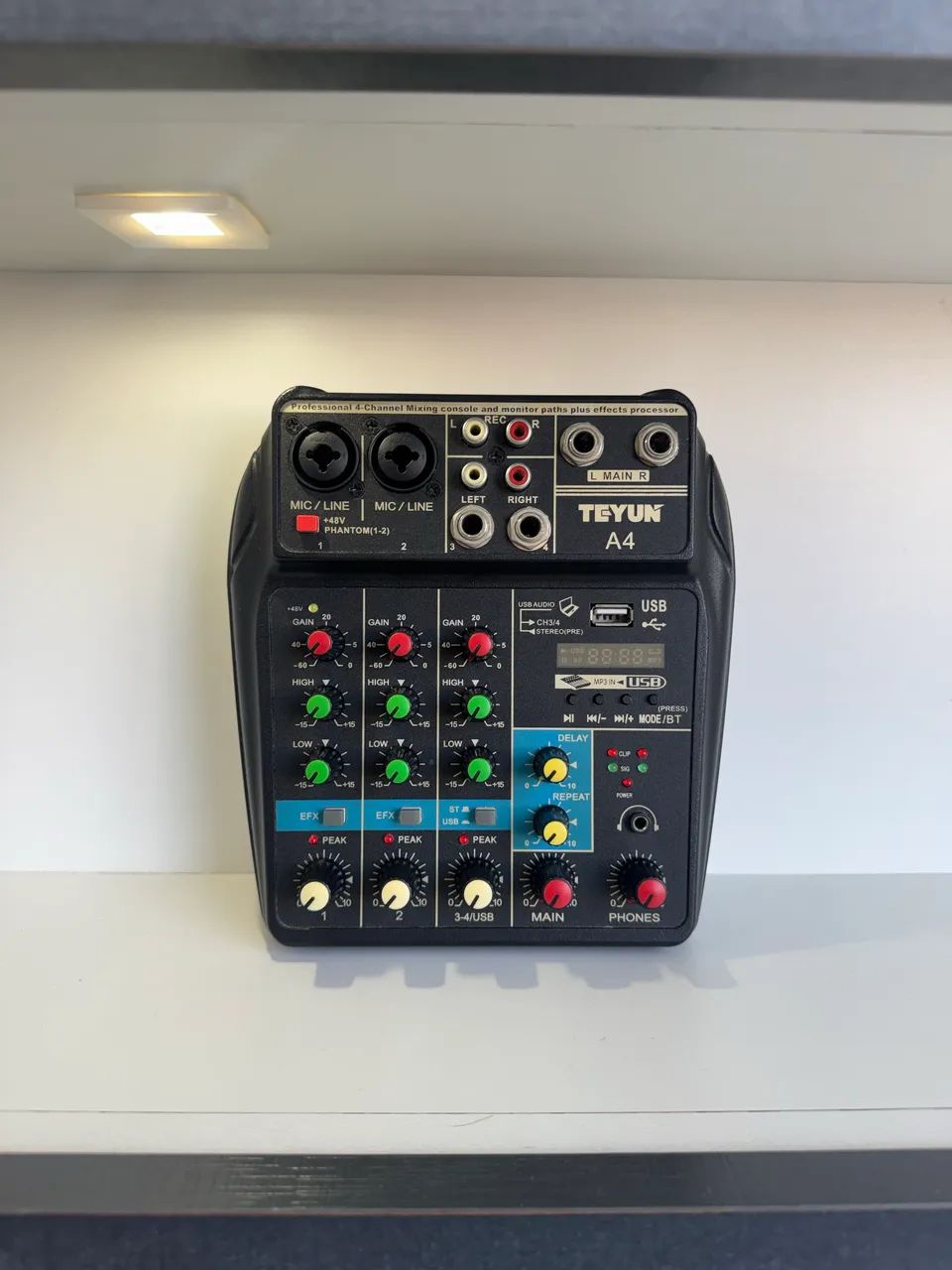 Mesa de som com 4 canais - Mixing Console Teyun A4