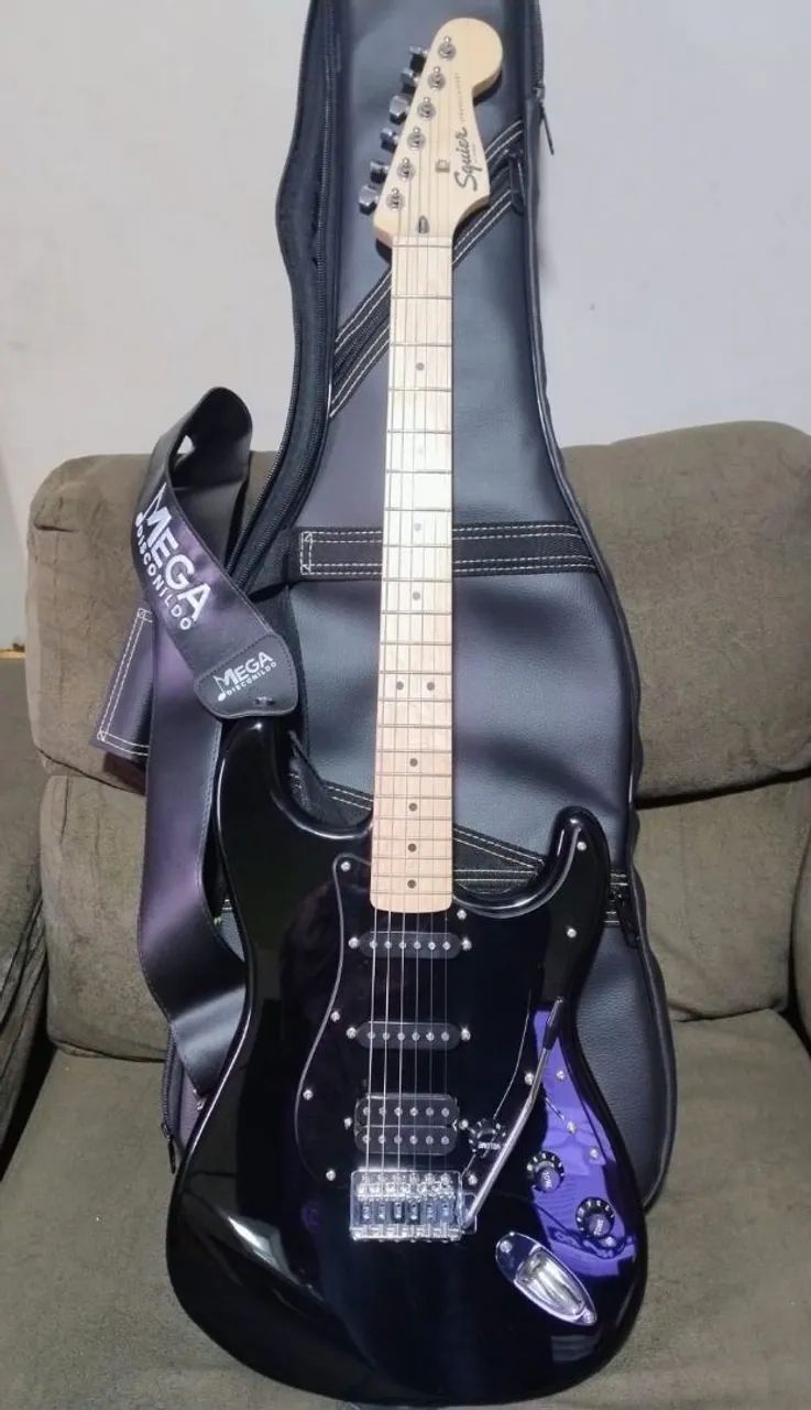 Guitarra Squier Sonic Fender stratocaster (novíssima).