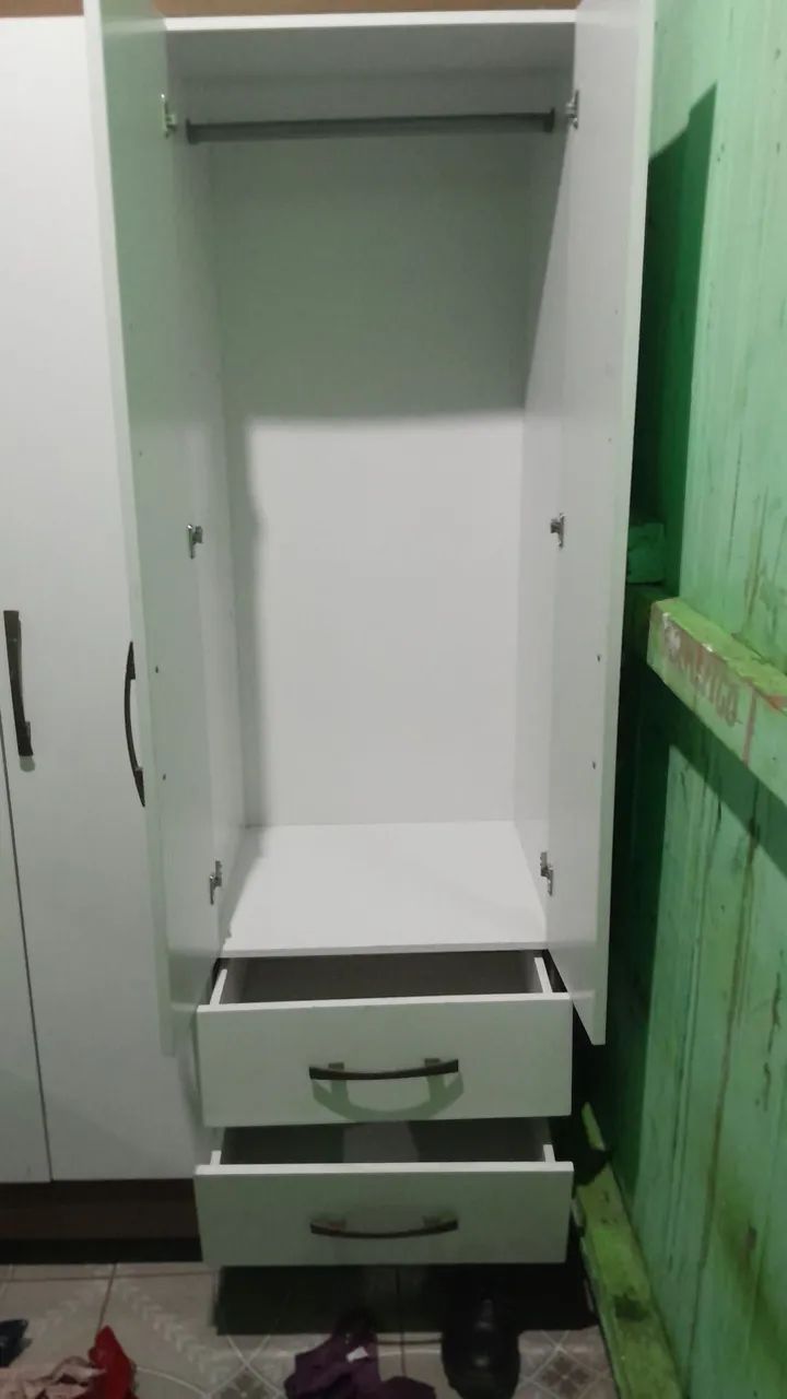 Vendo esse guarda roupa