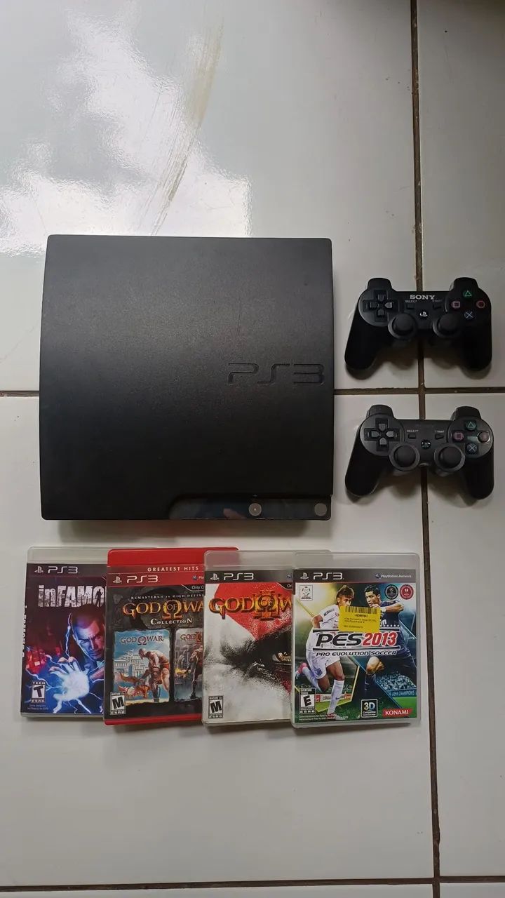 PS3 com 2 controles +jogos