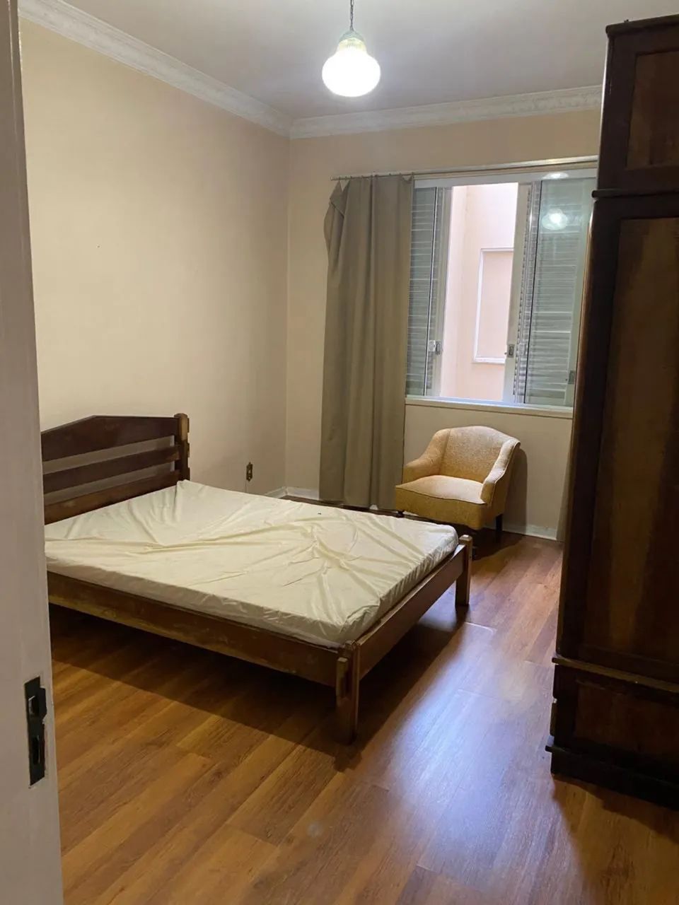 Alugo quarto mobiliado para moças  - Foto 4