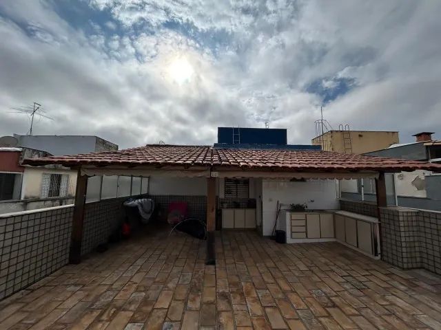 Telha colonial + Madeiras