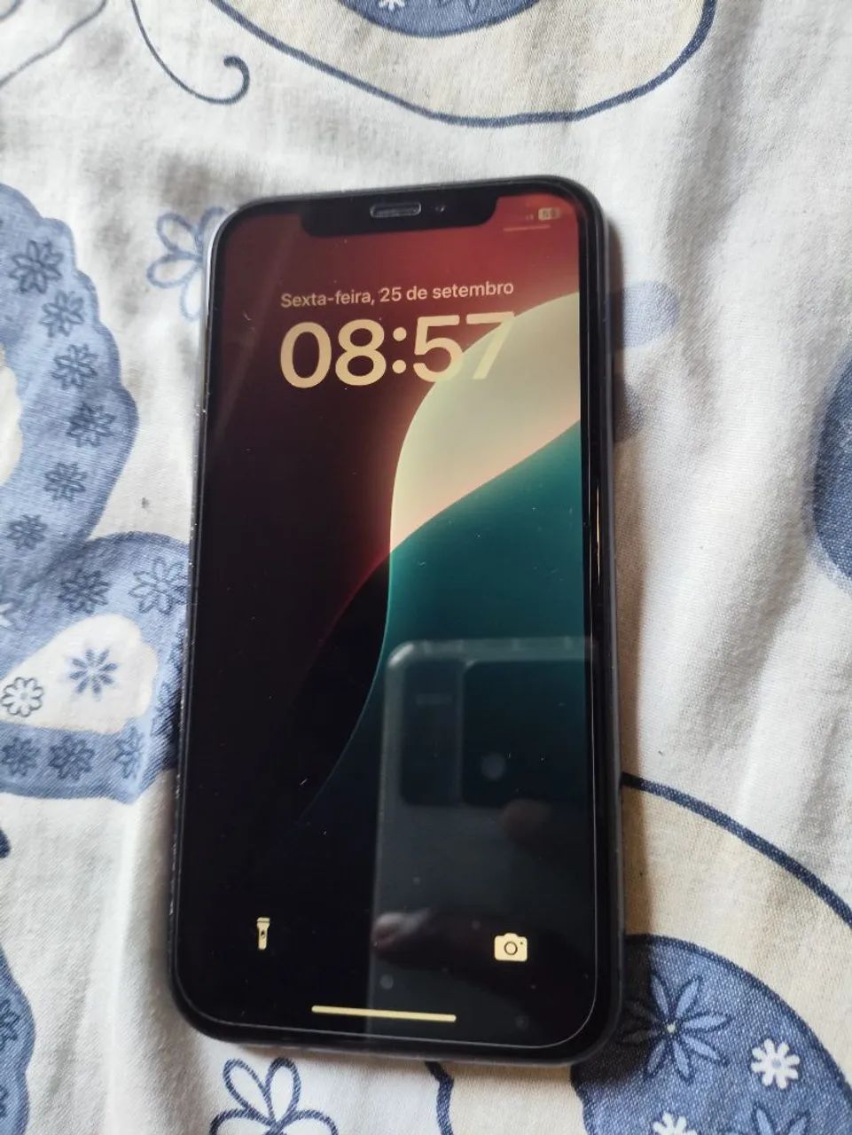 iPhone XR funcionando corretamente sem conta bateria 100% - Foto 2