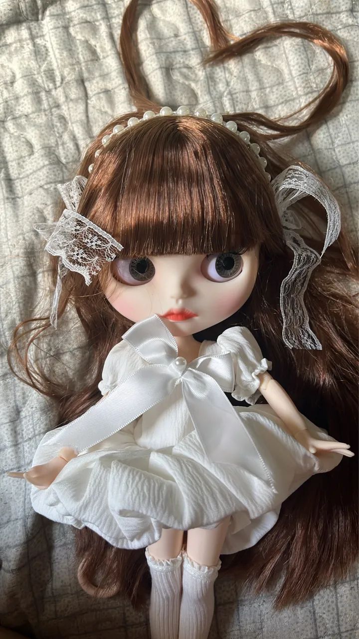 BLYTHE DOLL - NOVA
