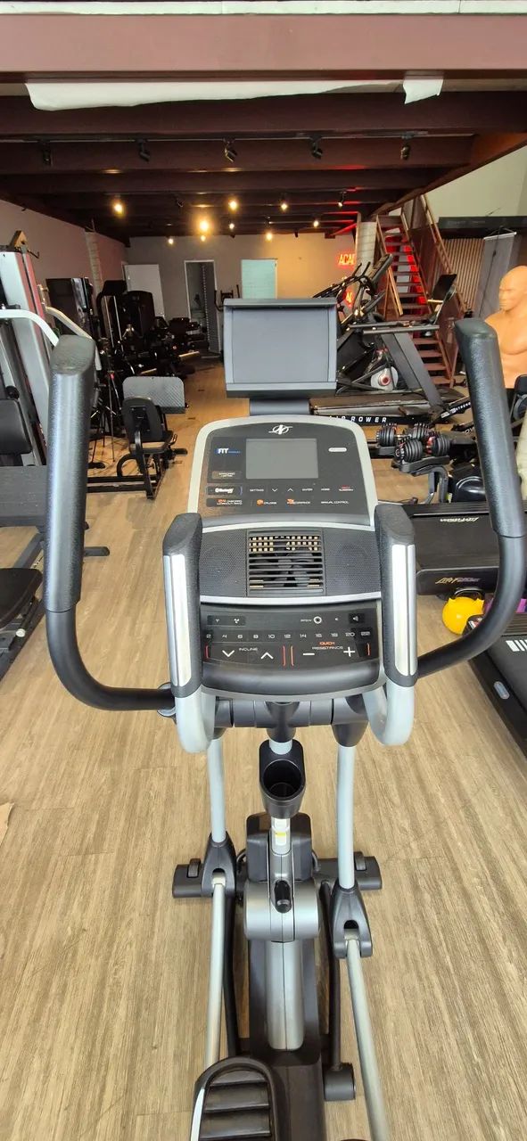 Eliptico Nordicktrack SE7i Com Inclinação Eletrônica  - Foto 4