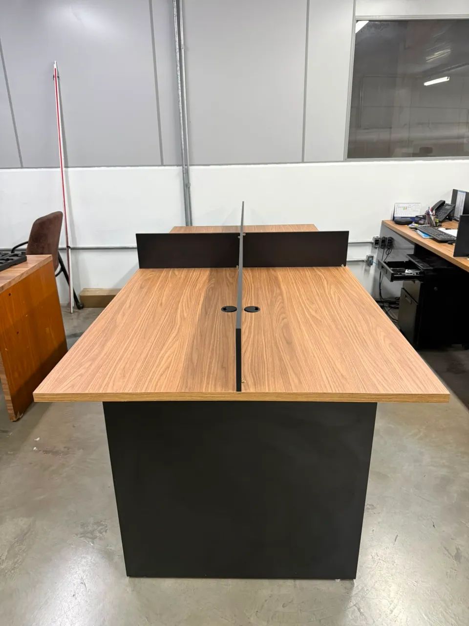 MÓVEIS PARA ESCRITÓRIO - ESTAÇÃO DE TRABALHO EM MDF - Foto 2
