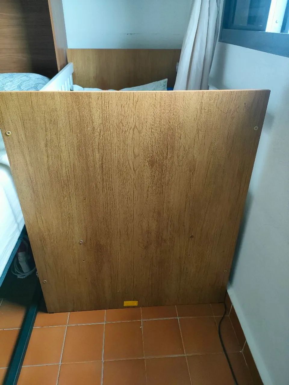 Berço de madeira para bebê com colchão  - Foto 3