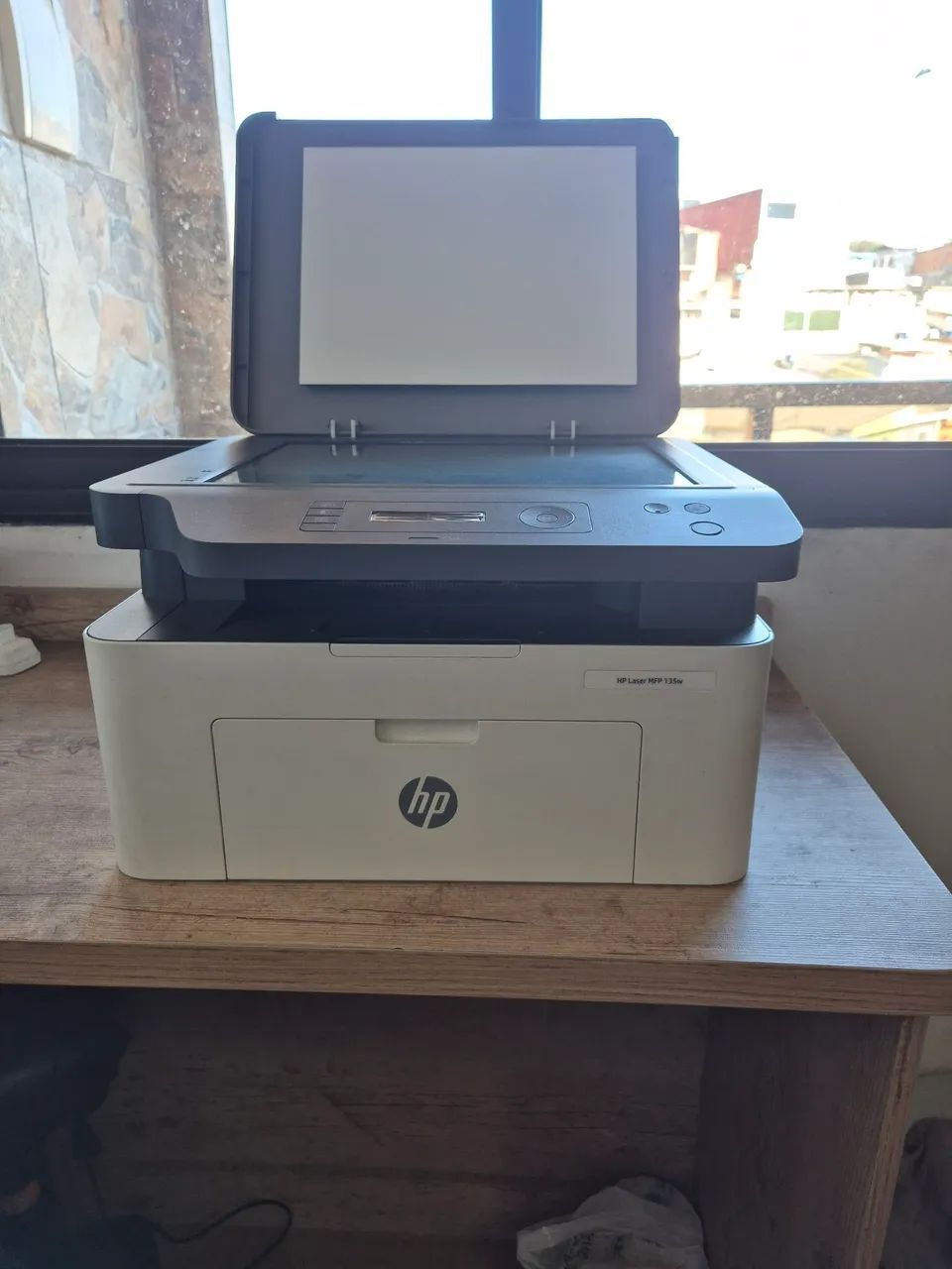 IMPRESSORA HP LASER MFP 135W - Foto 2