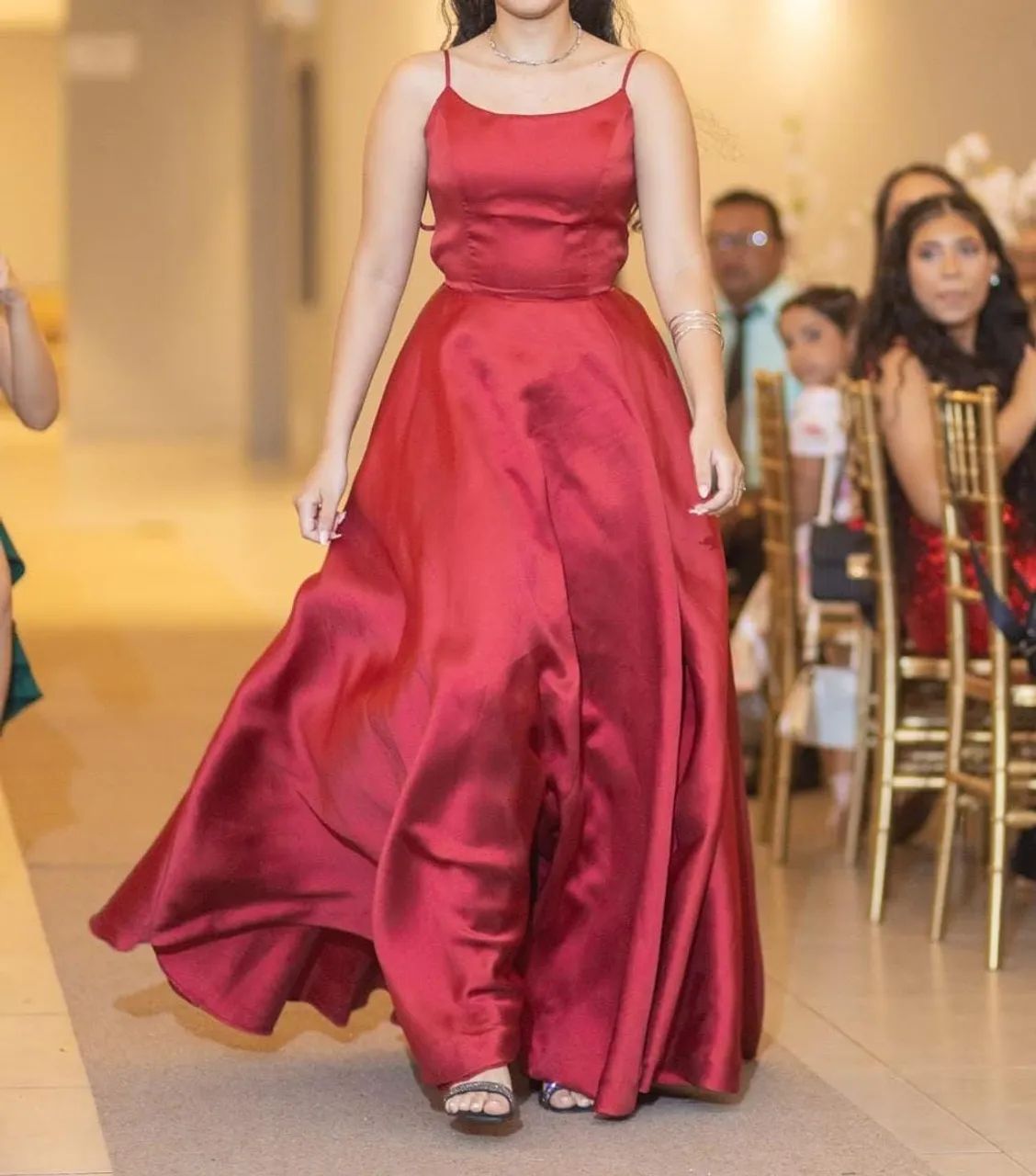 Vestido de formatura telefone. *