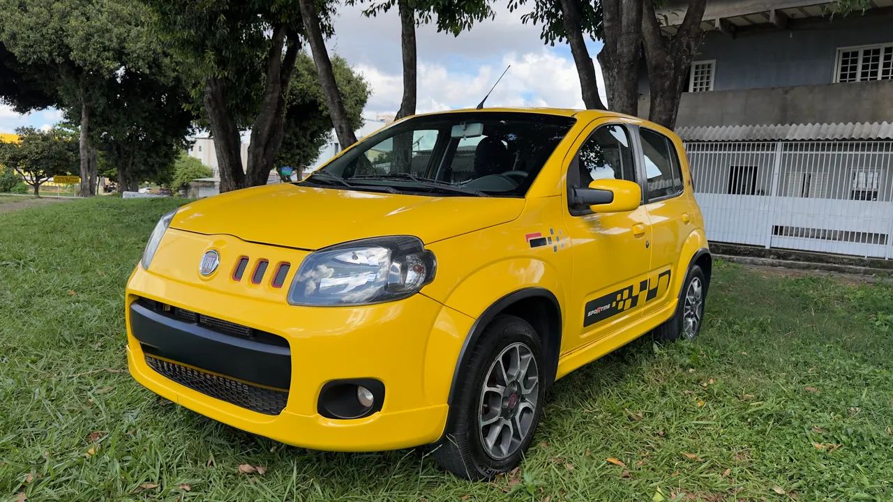 Fiat Uno Sporting 1.4 EVO Fire Flex 8V 4P 2012 - Foto 2
