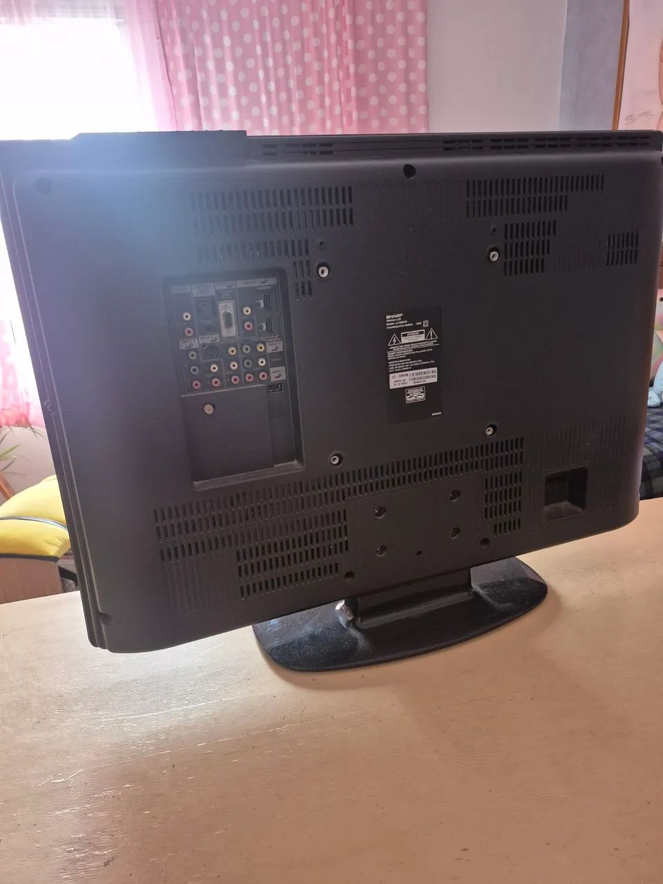 Tv Sharp Aquos 32" Retirar peças