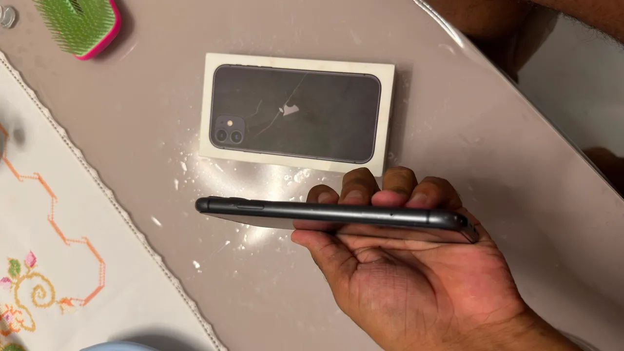 iPhone 11 único dono - Foto 5