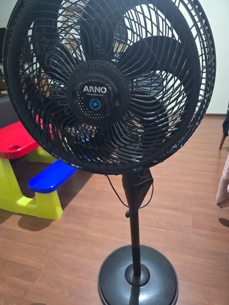 Ventilador Arno com função repelente - Foto 3