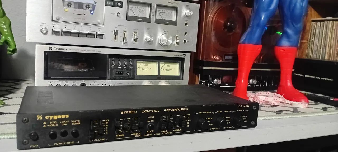 Pre amplificador Cygnus  cp400