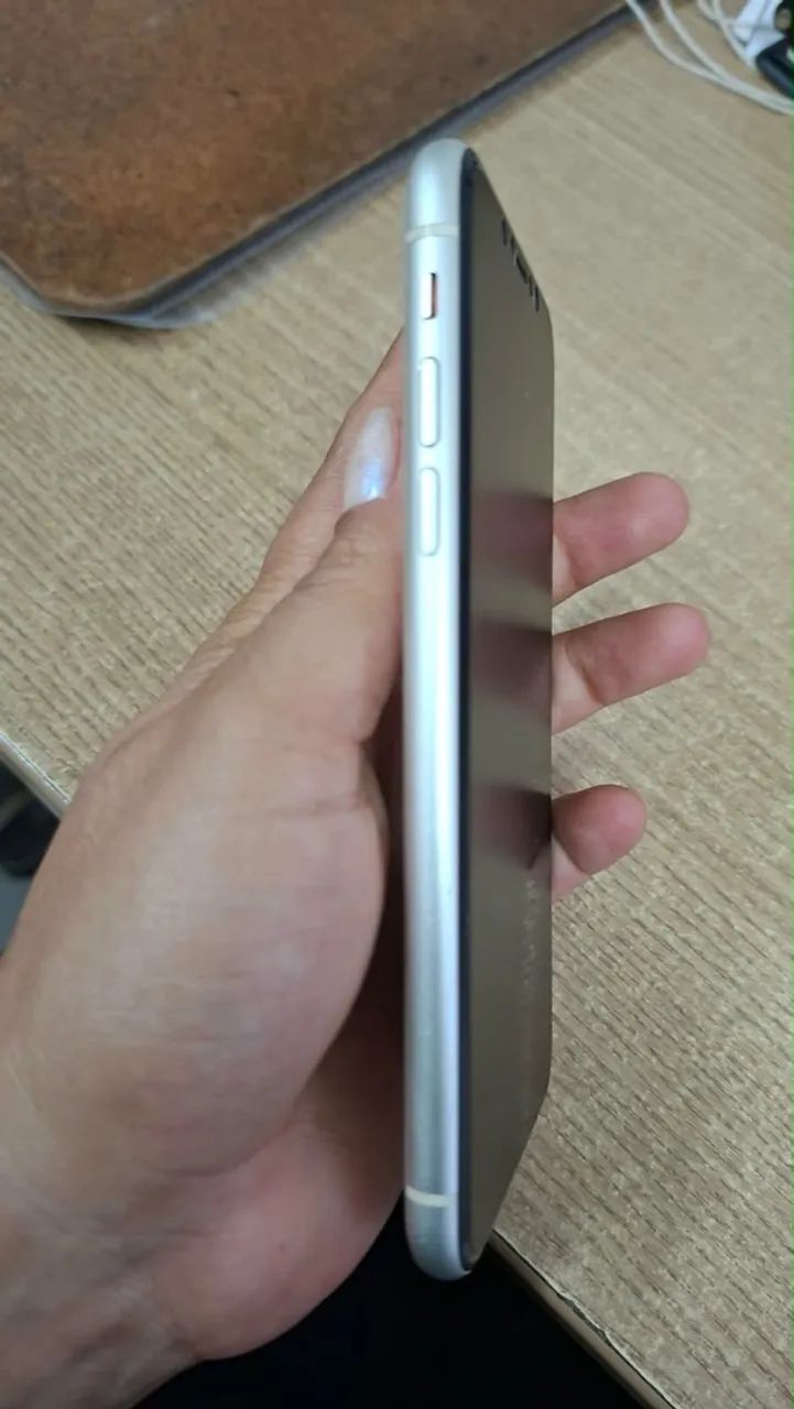 iPhone 11 Branco 64GB - Única Dona. - Foto 5
